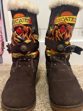 Ed Hardy Brown Tattoo Print Faux Fur Winter Boots Size 9